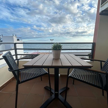 Maravilloso Apartamento En Primera Linea De Playa Con Vistas Al Mar En Caleta De Velez 2 D Екстериор снимка