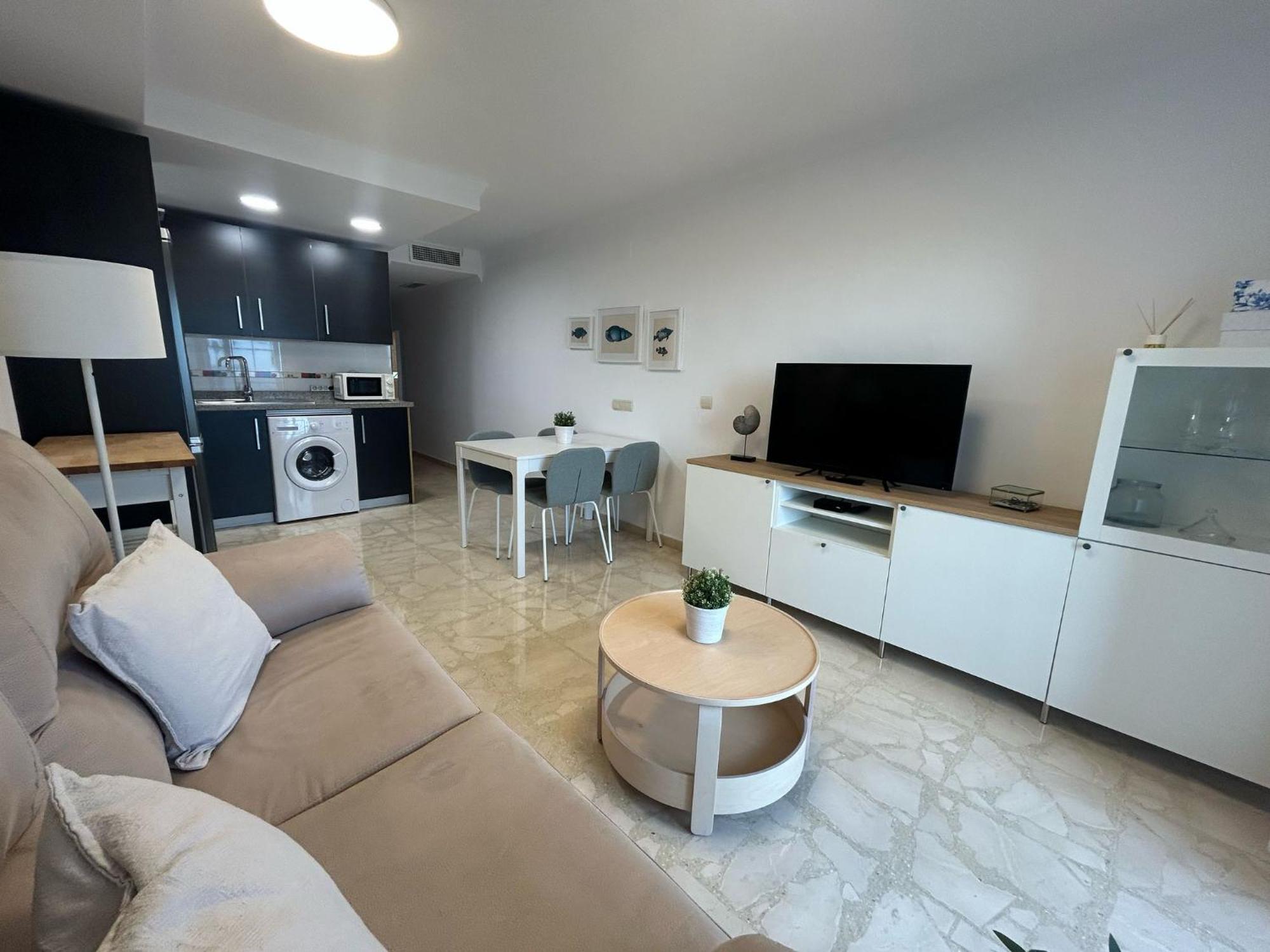 Maravilloso Apartamento En Primera Linea De Playa Con Vistas Al Mar En Caleta De Velez 2 D Екстериор снимка